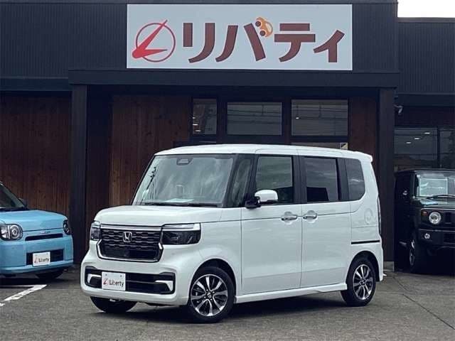 https://jema-auto-bucket.eu-central-1.linodeobjects.com/AunetImages/1785302094699-10761395_01.jpg