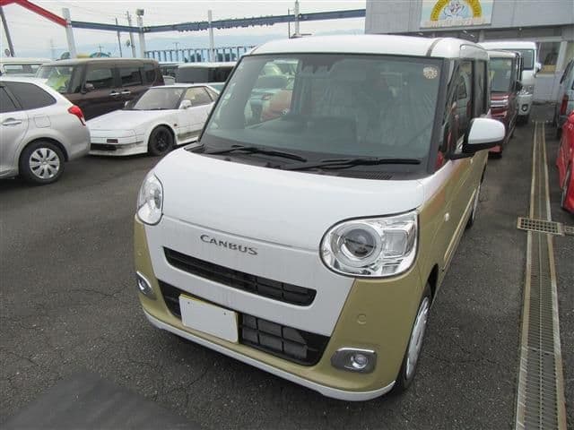 https://jema-auto-bucket.eu-central-1.linodeobjects.com/AunetImages/1785302798771-18666478_01.jpg
