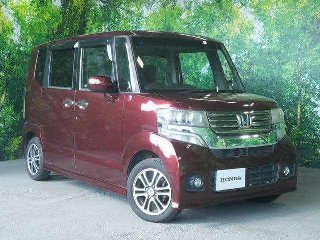 https://jema-auto-bucket.eu-central-1.linodeobjects.com/AunetImages/1785304818819-19050186_01.jpg