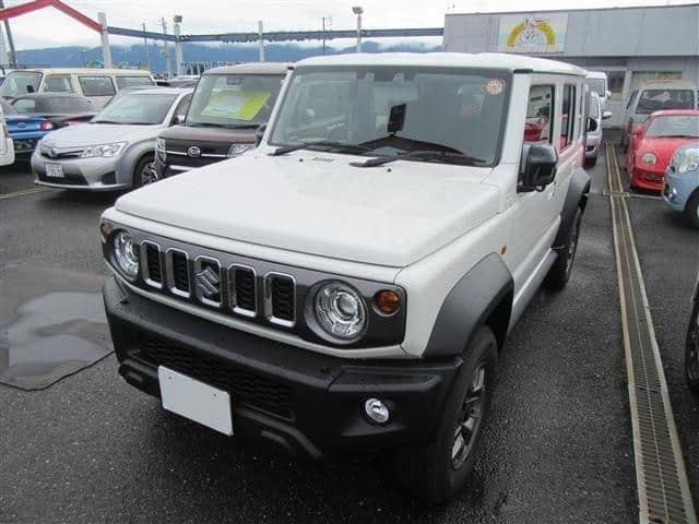 https://jema-auto-bucket.eu-central-1.linodeobjects.com/AunetImages/1785585786853-17866311_01.jpg