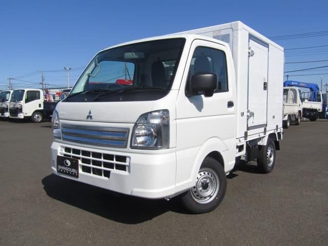 https://jema-auto-bucket.eu-central-1.linodeobjects.com/AunetImages/1785844131195-30500164_01.jpg
