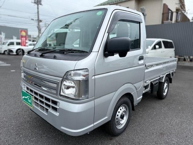 https://jema-auto-bucket.eu-central-1.linodeobjects.com/AunetImages/1785846335444-32365330_01.jpg