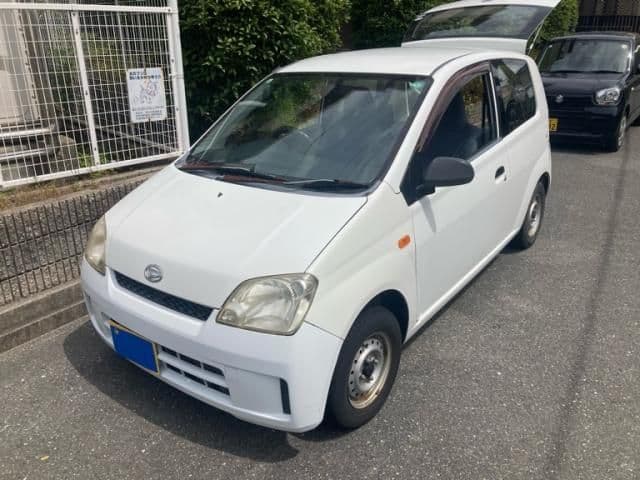 https://jema-auto-bucket.eu-central-1.linodeobjects.com/AunetImages/1786437485005-22265354_01.jpg