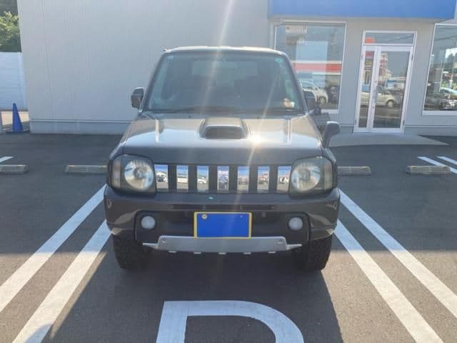 https://jema-auto-bucket.eu-central-1.linodeobjects.com/AunetImages/1786882516883-22865316_01.jpg