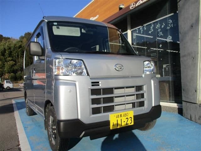 https://jema-auto-bucket.eu-central-1.linodeobjects.com/AunetImages/1787400535940-21366376_01.jpg