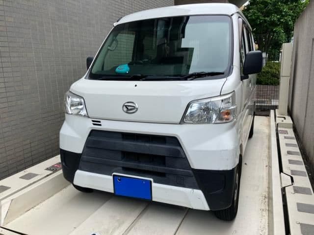 https://jema-auto-bucket.eu-central-1.linodeobjects.com/AunetImages/1787402052140-23466161_01.jpg