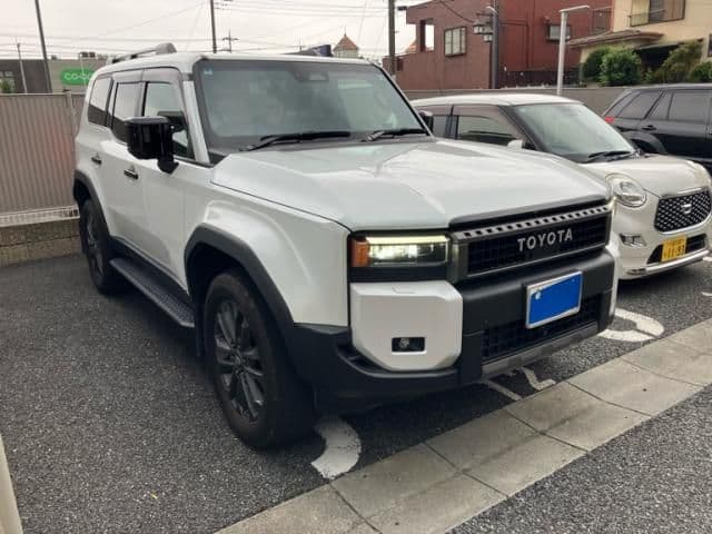 https://jema-auto-bucket.eu-central-1.linodeobjects.com/AunetImages/1788316673192-24565585_01.jpg