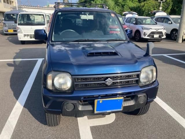 https://jema-auto-bucket.eu-central-1.linodeobjects.com/AunetImages/1788316698104-24565571_01.jpg