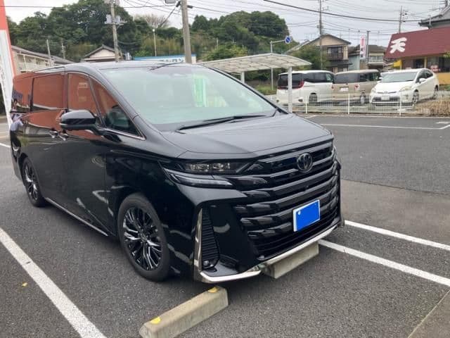 https://jema-auto-bucket.eu-central-1.linodeobjects.com/AunetImages/1790340095793-26365477_01.jpg
