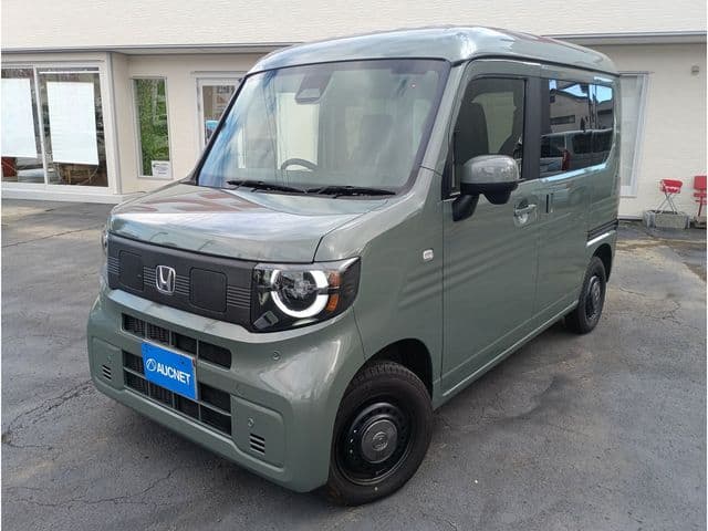 https://jema-auto-bucket.eu-central-1.linodeobjects.com/AunetImages/1790856795254-26350294_01.jpg