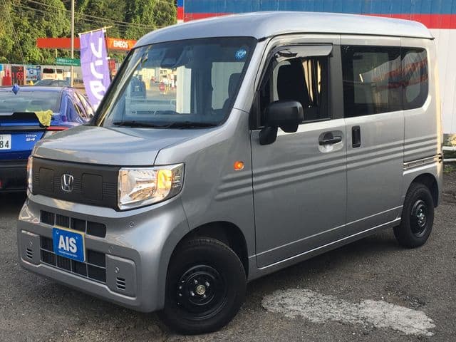 https://jema-auto-bucket.eu-central-1.linodeobjects.com/AunetImages/1790857201091-26650306_01.jpg