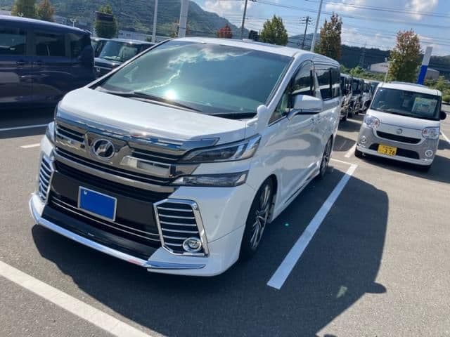 TOYOTA VELLFIRE