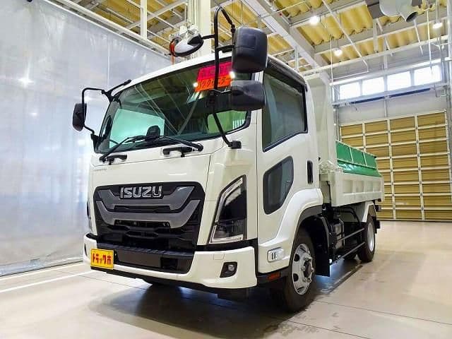 https://jema-auto-bucket.eu-central-1.linodeobjects.com/AunetImages/1791078824199-17065283_01.jpg