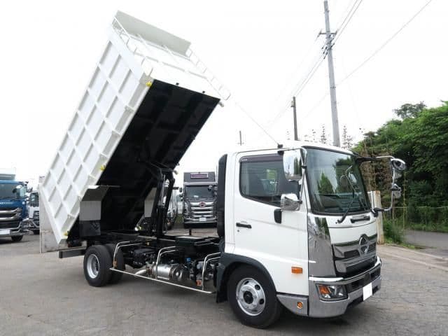 https://jema-auto-bucket.eu-central-1.linodeobjects.com/AunetImages/1791115009645-19065016_01.jpg