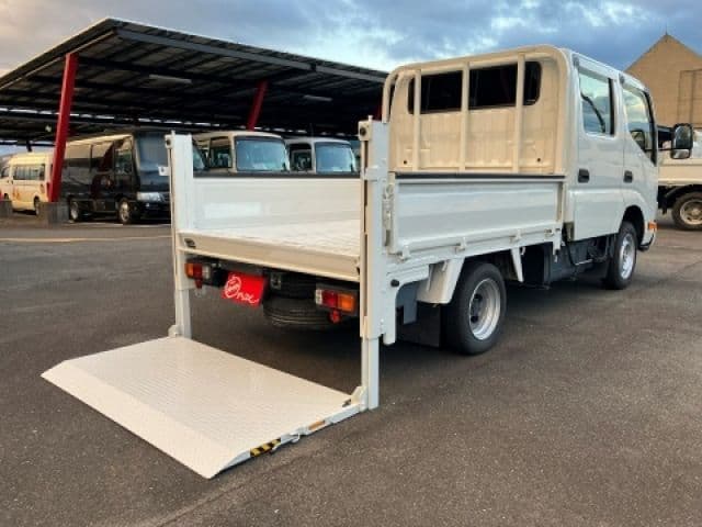 https://jema-auto-bucket.eu-central-1.linodeobjects.com/AunetImages/1791200937265-32350034_01.jpg