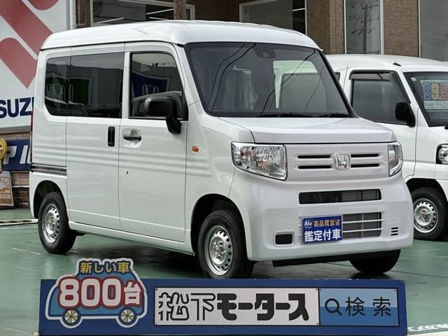https://jema-auto-bucket.eu-central-1.linodeobjects.com/AunetImages/1791252215018-24662269_01.jpg