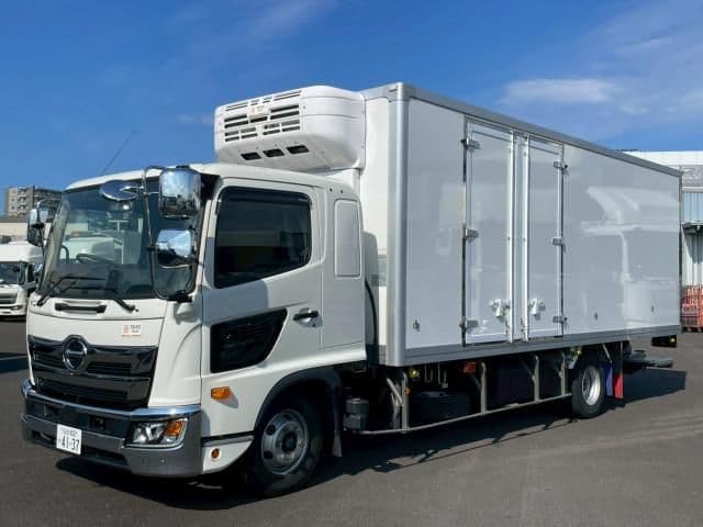 https://jema-auto-bucket.eu-central-1.linodeobjects.com/AunetImages/1791288101899-19165249_01.jpg