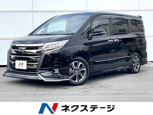 TOYOTA NOAH
