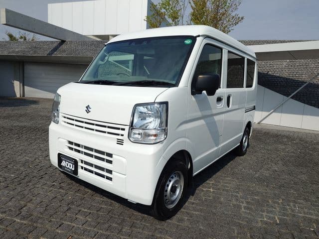 https://jema-auto-bucket.eu-central-1.linodeobjects.com/AunetImages/1791289340835-26950064_01.jpg