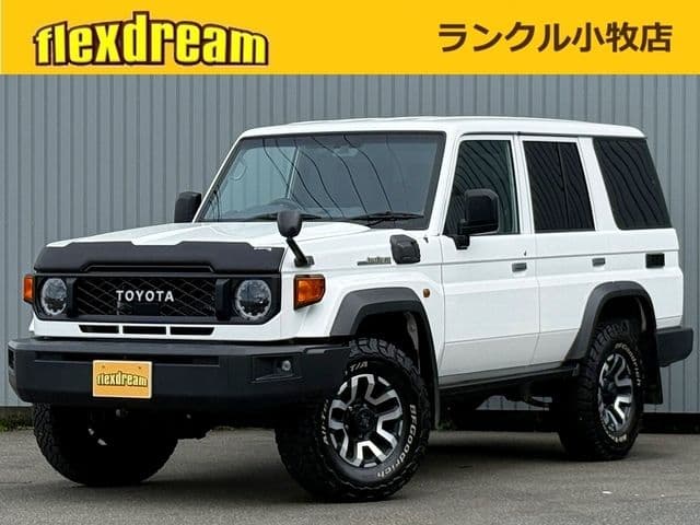 https://jema-auto-bucket.eu-central-1.linodeobjects.com/AunetImages/1791289895533-25565043_01.jpg