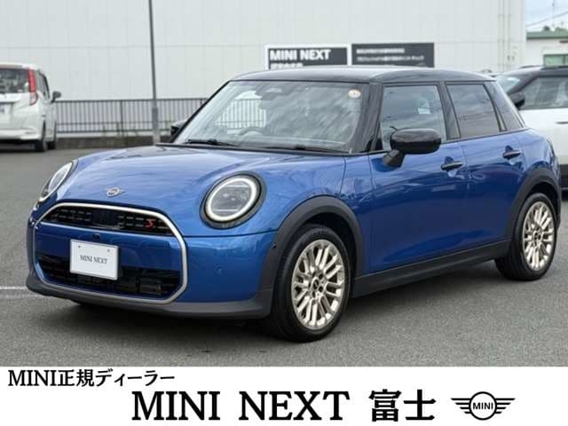 https://jema-auto-bucket.eu-central-1.linodeobjects.com/AunetImages/1791806560367-24062220_01.jpg