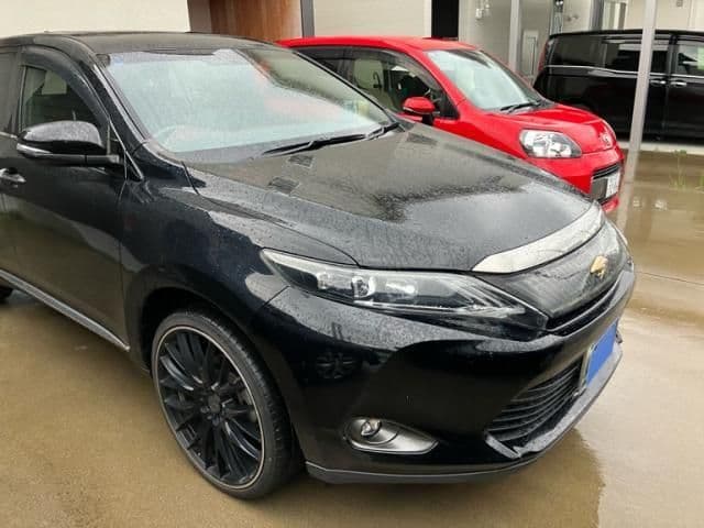 TOYOTA HARRIER 2WD