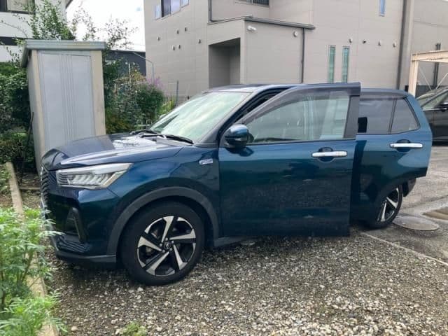 DAIHATSU ロッキーハイブリッド
