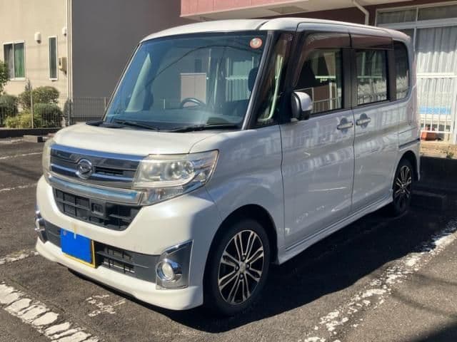 DAIHATSU TANTO CUSTOM 4WD