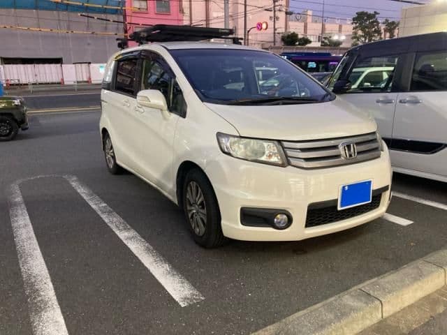 HONDA フリードスパイク