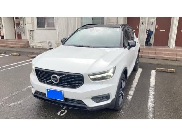 VOLVO VOLVO XC40