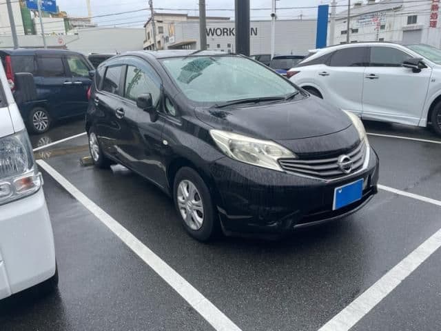 https://jema-auto-bucket.eu-central-1.linodeobjects.com/uploads/1784724524052-17265884_01.jpg