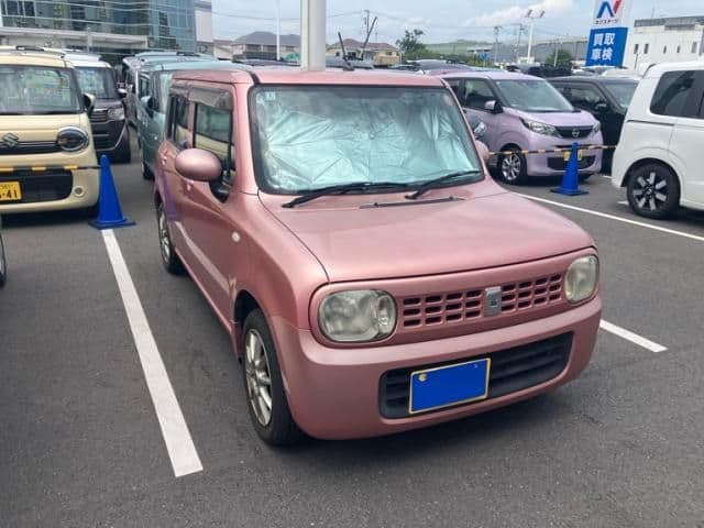 https://jema-auto-bucket.eu-central-1.linodeobjects.com/AunetImages/1785760031407-21565410_01.jpg
