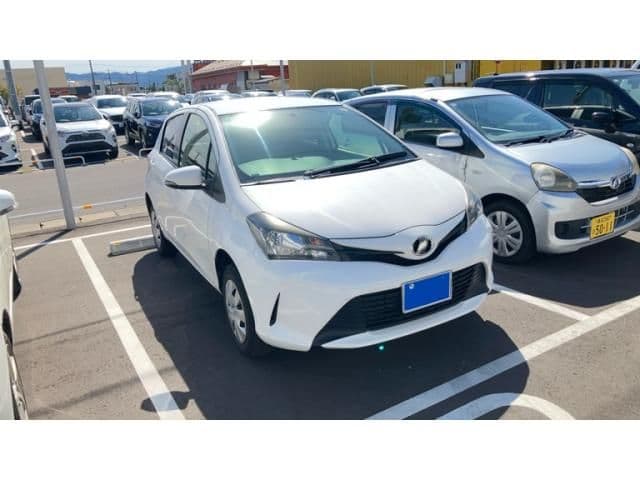 TOYOTA VITZ 4WD