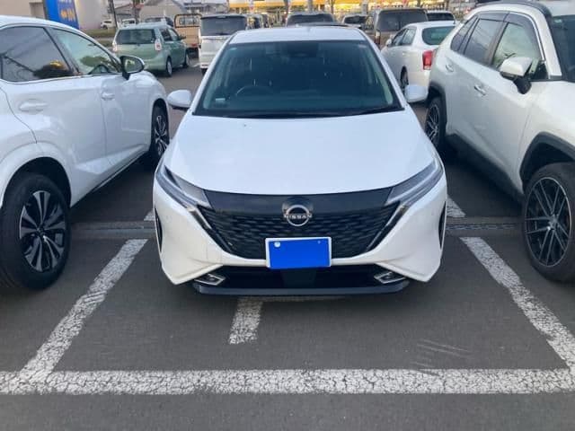 NISSAN AURA