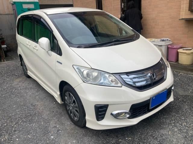 HONDA フリードハイブリッド