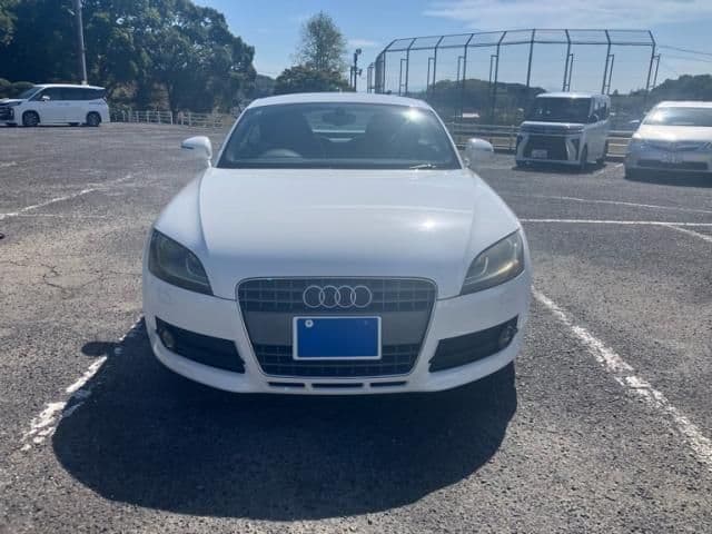 AUDI アウディTTクーペ