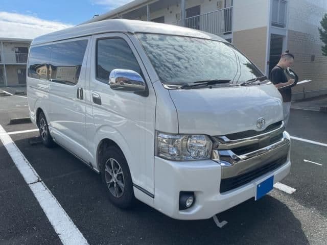 TOYOTA HIACE van 2WD
