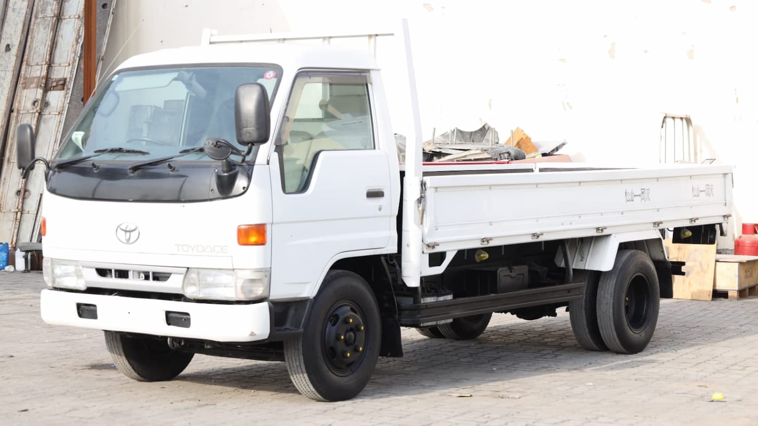 https://jema-auto-bucket.eu-central-1.linodeobjects.com/uploads/1785141207404-123d87d4-3d28-42ac-8e77-3866b1efcf31.jpg
